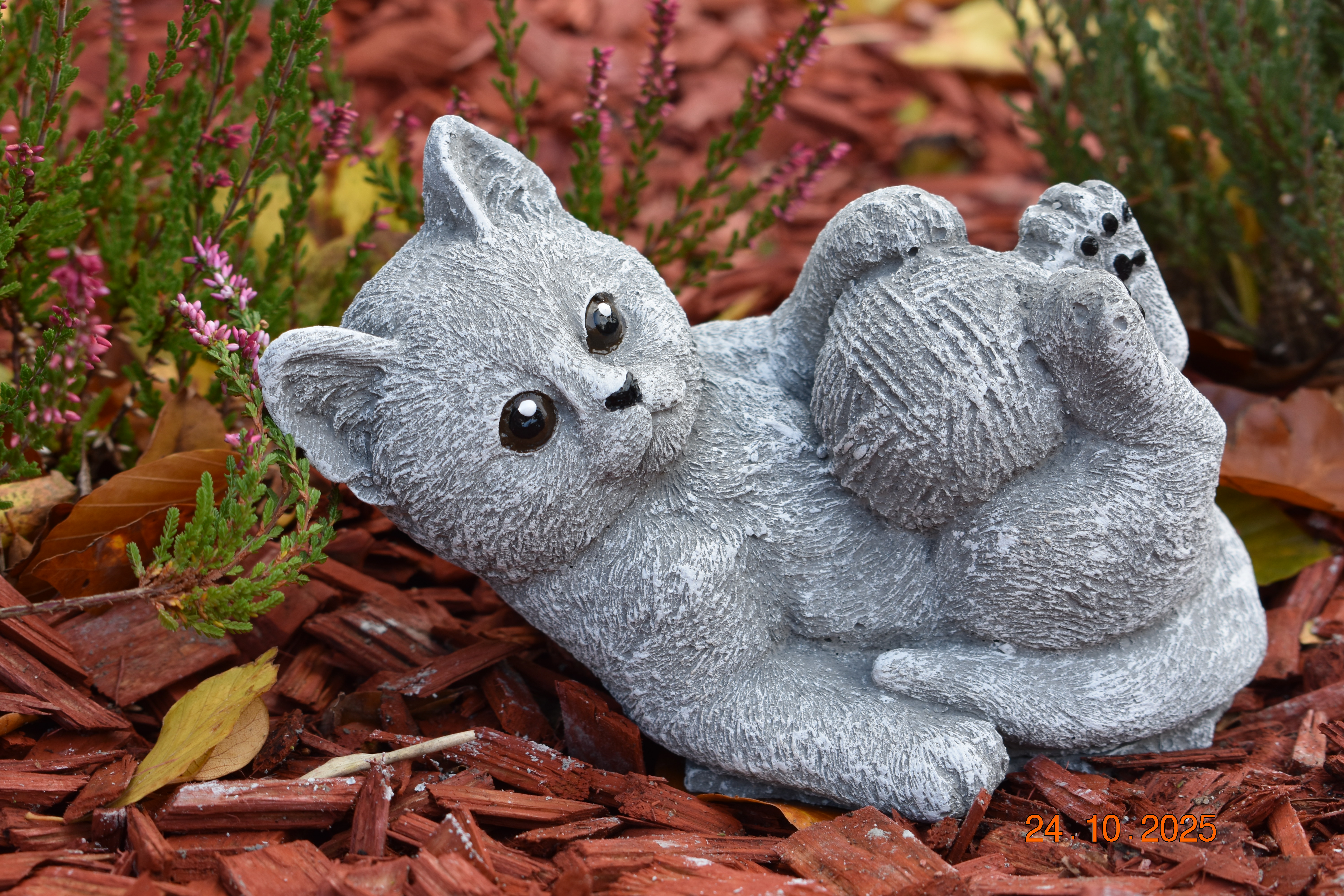 Kitten mit Wollknäuel "Mia"